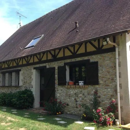 Homestay Maison Au Calme A La Campagne Saint-Pierre-de-Bailleul